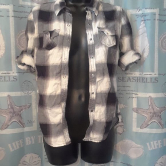 Arizona Women Black&White Plaid Flannel - Picture 3 of 11